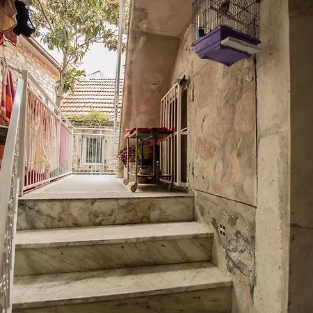 Adriana Downtown Σπλιτ
