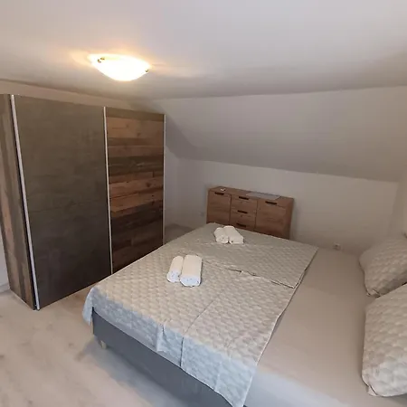 Adriana Downtown Konukevi