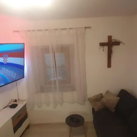 Konukevi Adriana Downtown 3*